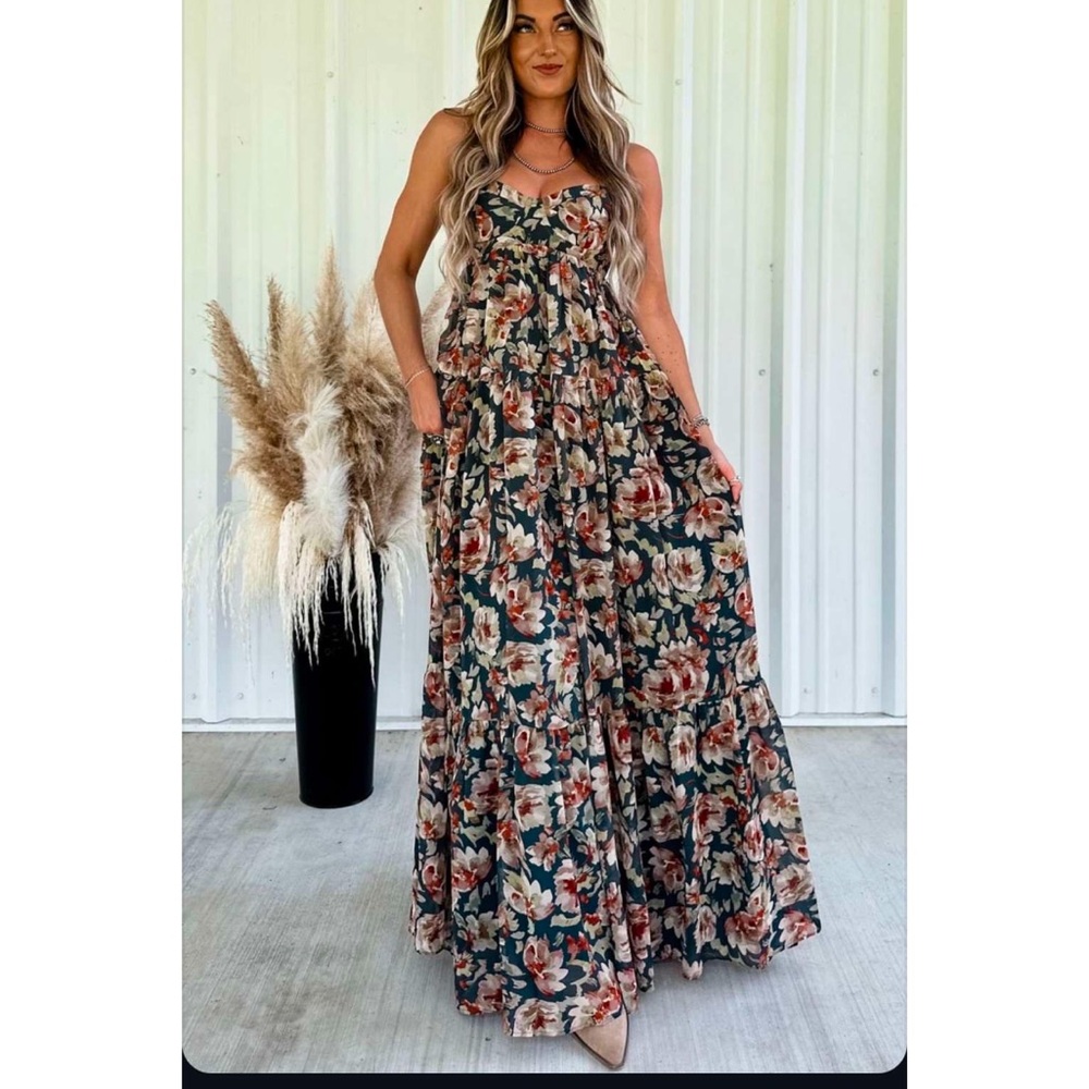 Maxi Dress - Picture 2 of 3